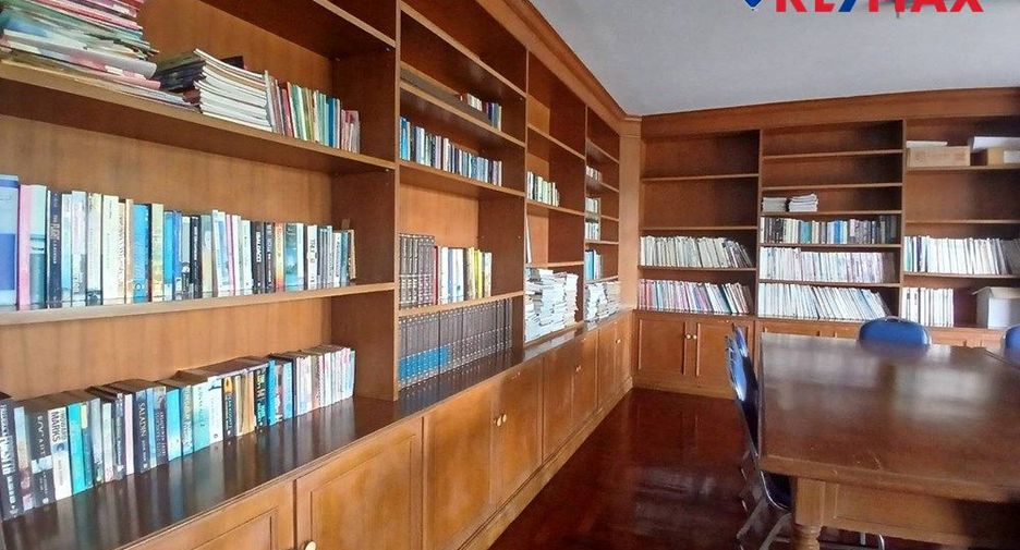 For sale 2 bedrooms condo in North Pattaya, Pattaya