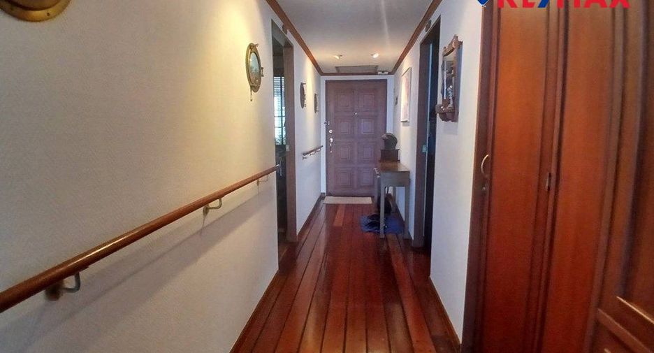 For sale 2 bedrooms condo in North Pattaya, Pattaya