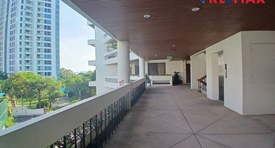 For sale 2 bedrooms condo in North Pattaya, Pattaya