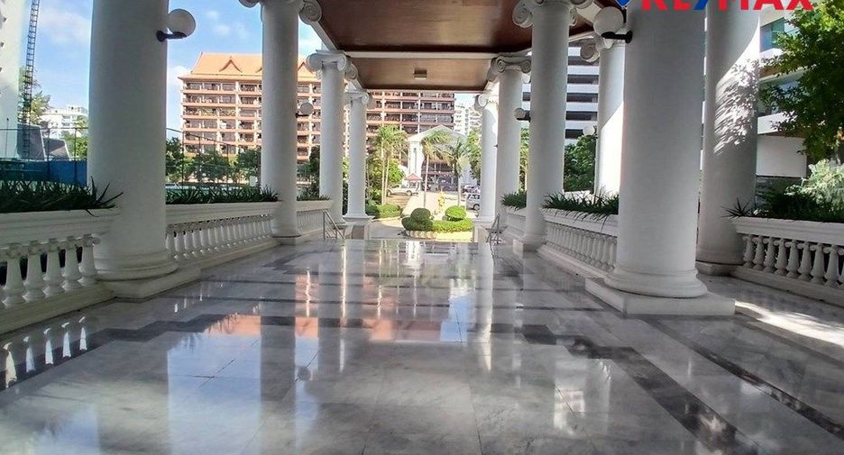 For sale 2 bedrooms condo in North Pattaya, Pattaya