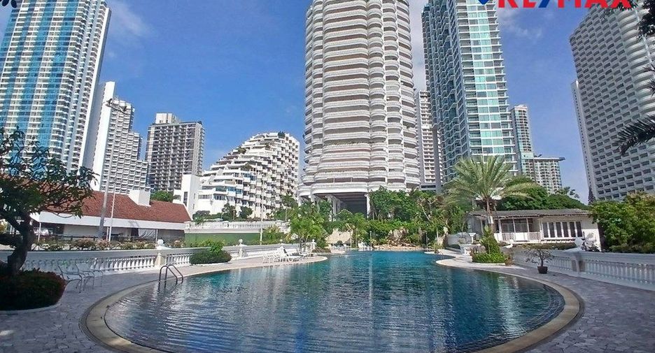 For sale 2 bedrooms condo in North Pattaya, Pattaya