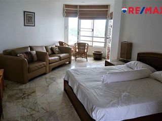 For sale 1 bed condo in Na Jomtien, Pattaya