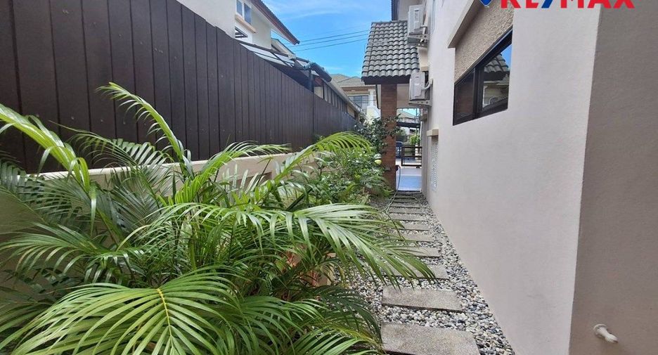 For sale 2 ベッドルーム house in East Pattaya, Pattaya