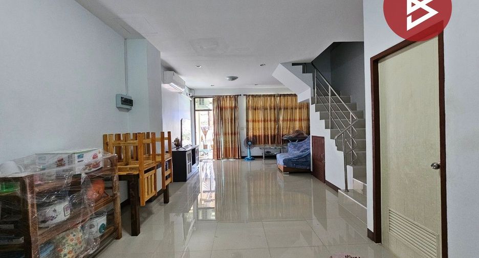 出售 3 卧室 联排别墅 在 Mueang Chon Buri, Chon Buri