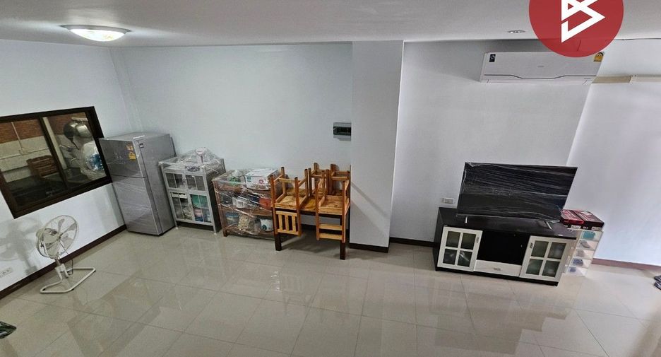 出售 3 卧室 联排别墅 在 Mueang Chon Buri, Chon Buri