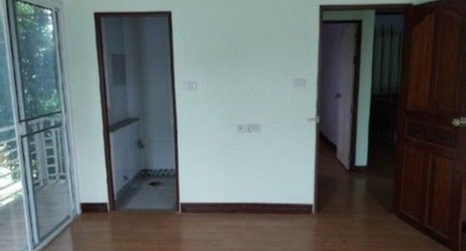 Casa adosada en venta de 1 habitaciones en Kaeng Krachan, Phetchaburi