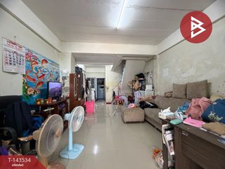 À vendre 3 chambres maison de ville à Bang Sao Thong, Samut Prakan