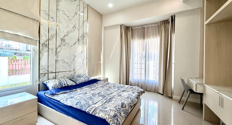 For rent 3 bedrooms villa in East Pattaya, Pattaya