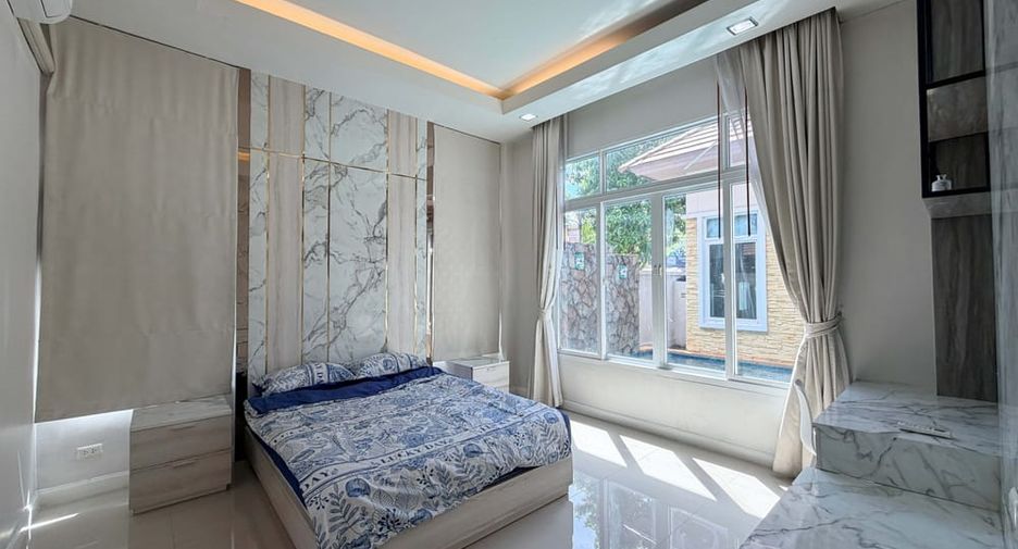 For rent 3 bedrooms villa in East Pattaya, Pattaya