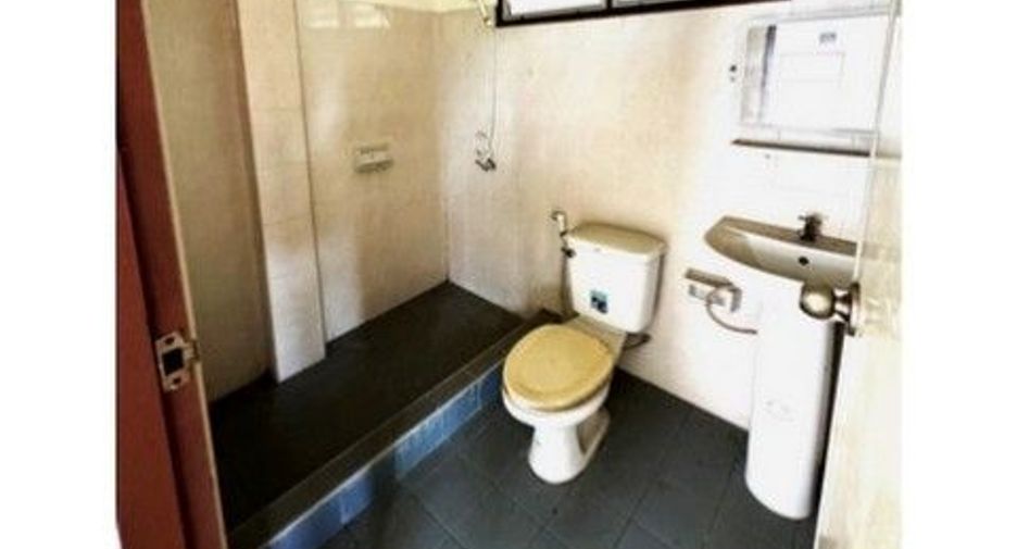 Haus zum Kauf mit 1 Zimmer in Pak Tho, Ratchaburi