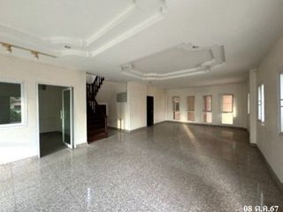 Haus zum Kauf mit 1 Zimmer in Pak Tho, Ratchaburi