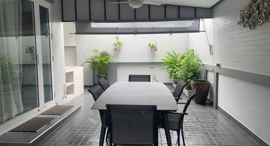 Villa en alquiler de 3 habitaciones en East Pattaya, Pattaya