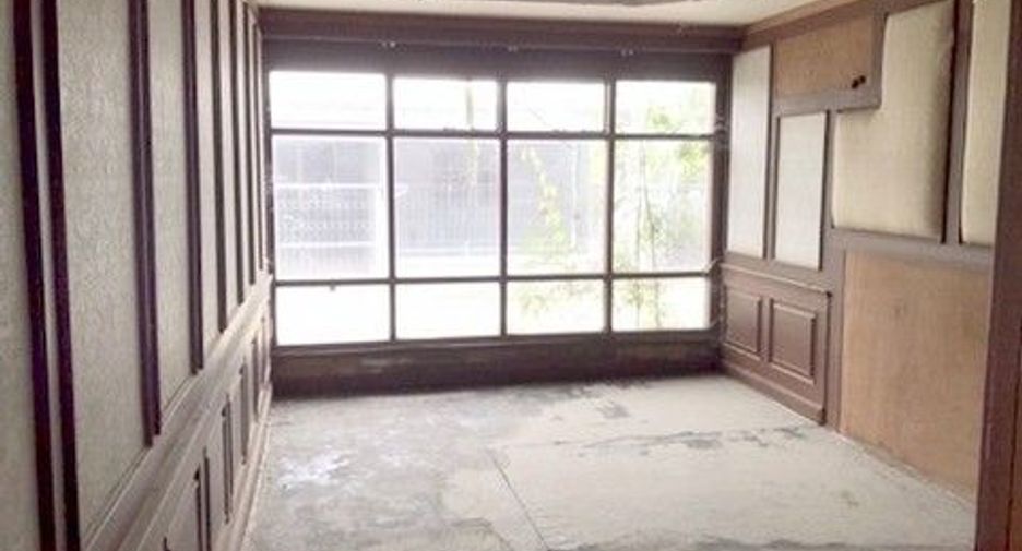 À vendre 1 chambre maison de ville à Pak Tho, Ratchaburi