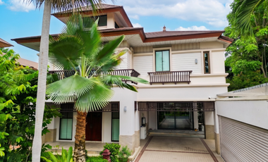 For sale 4 bedrooms house in Taling Chan, Bangkok
