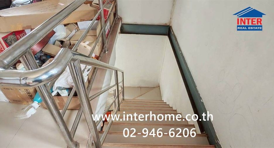 For sale warehouse in Lat Lum Kaeo, Pathum Thani