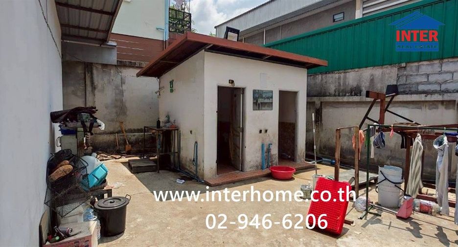 For sale warehouse in Lat Lum Kaeo, Pathum Thani