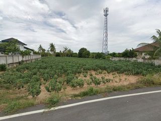 出售 土地 在 Bang Lamung, Chon Buri