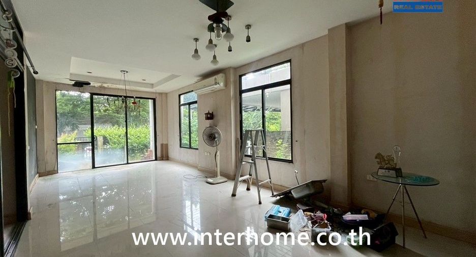 À vendre 3 chambres maison à Bang Bon, Bangkok