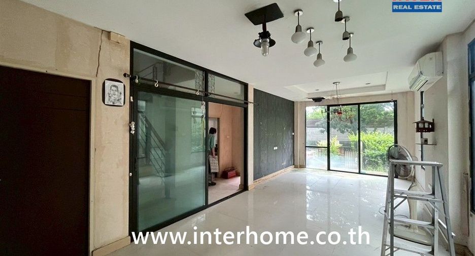 À vendre 3 chambres maison à Bang Bon, Bangkok