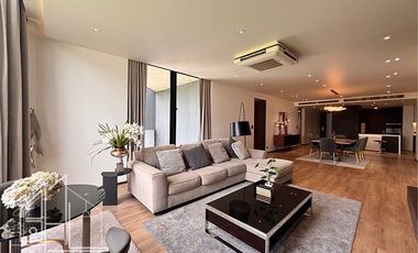 For rent 3 bedrooms apartment in Khlong Toei, Bangkok