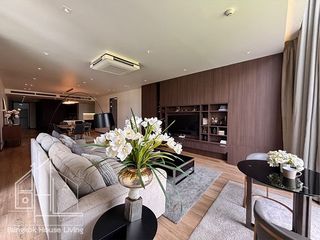 For rent 3 bedrooms apartment in Khlong Toei, Bangkok