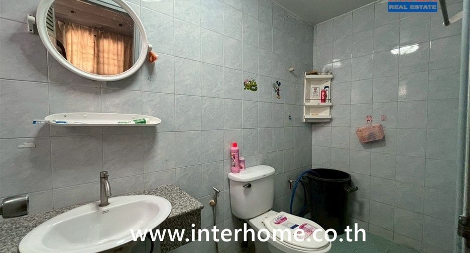 Продажа 3 спальни дом в Буенг Кум, Бангкок