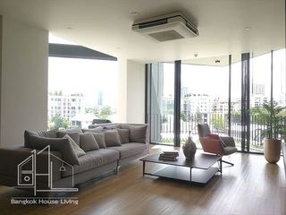 For rent 3 bedrooms apartment in Khlong Toei, Bangkok