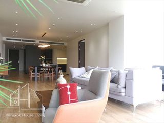 For rent 3 bedrooms apartment in Khlong Toei, Bangkok