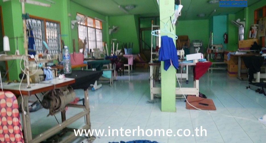 Haus zum Kauf mit 4 Zimmer in Mueang Samut Prakan, Samut Prakan