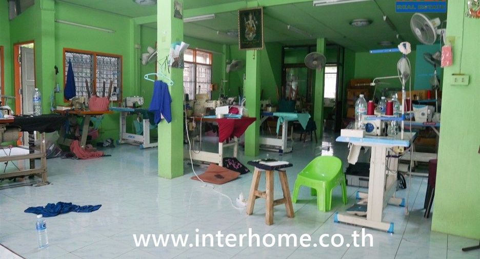 Haus zum Kauf mit 4 Zimmer in Mueang Samut Prakan, Samut Prakan