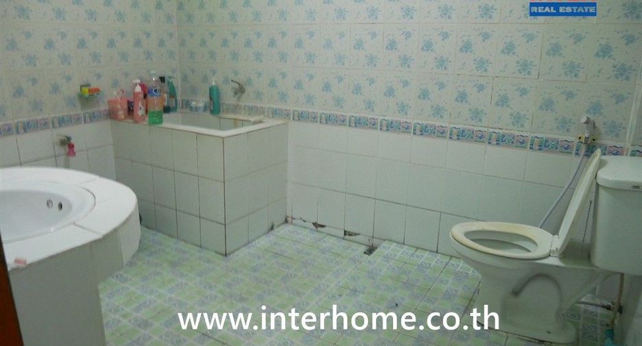 Haus zum Kauf mit 4 Zimmer in Mueang Samut Prakan, Samut Prakan