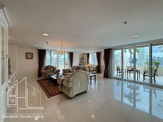For rent 4 bedrooms condo in Watthana, Bangkok