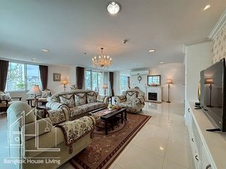 For rent 4 bedrooms condo in Watthana, Bangkok