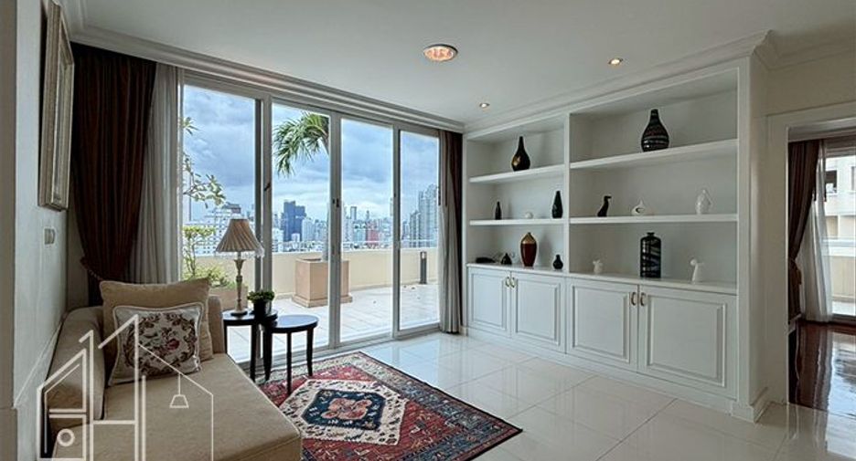 Condo en alquiler de 4 habitaciones en Watthana, Bangkok