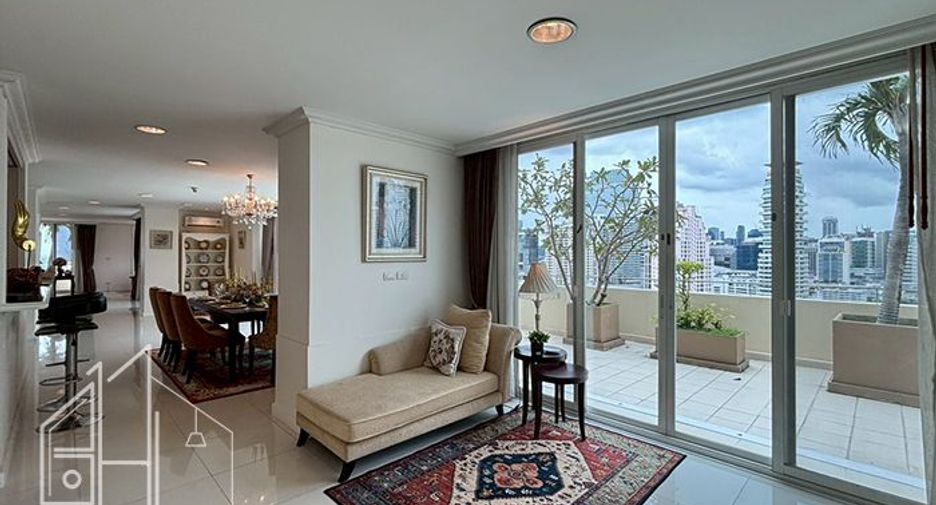 Condo en alquiler de 4 habitaciones en Watthana, Bangkok