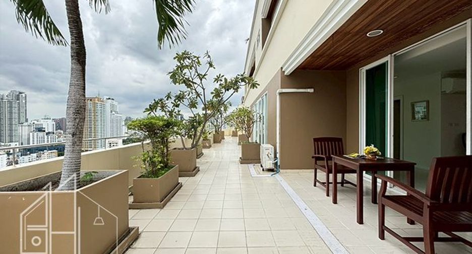 Condo en alquiler de 4 habitaciones en Watthana, Bangkok