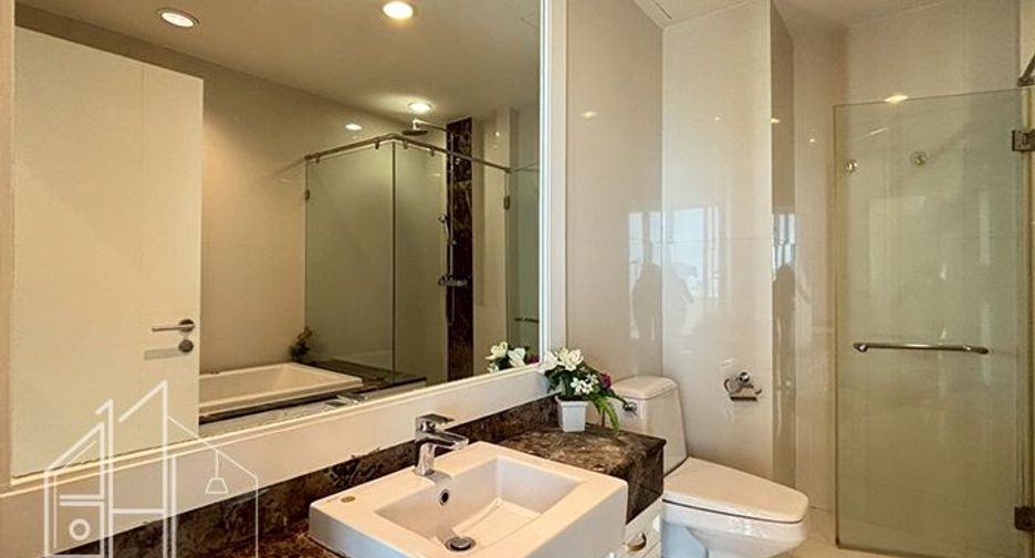 Condo en alquiler de 4 habitaciones en Watthana, Bangkok
