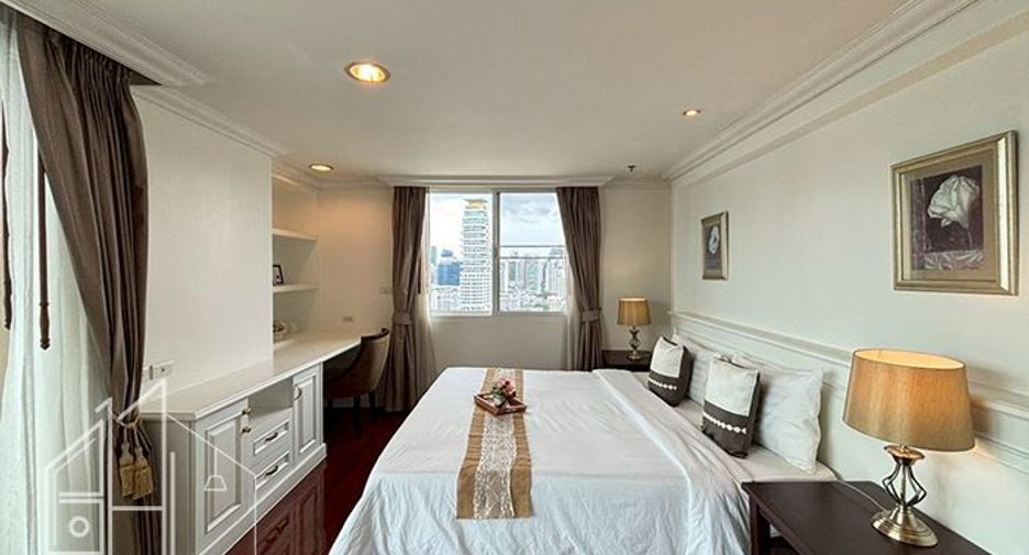Condo en alquiler de 4 habitaciones en Watthana, Bangkok