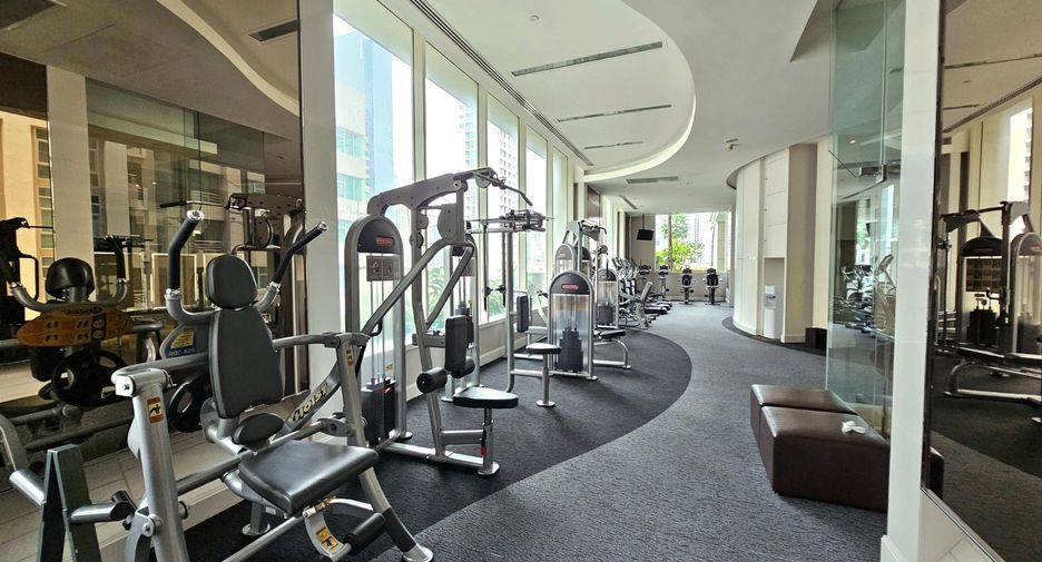 For rent 2 bedrooms condo in Pathum Wan, Bangkok