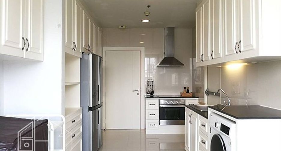 Apartamento en alquiler de 4 habitaciones en Watthana, Bangkok