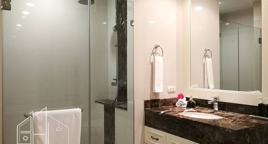 Apartamento en alquiler de 4 habitaciones en Watthana, Bangkok