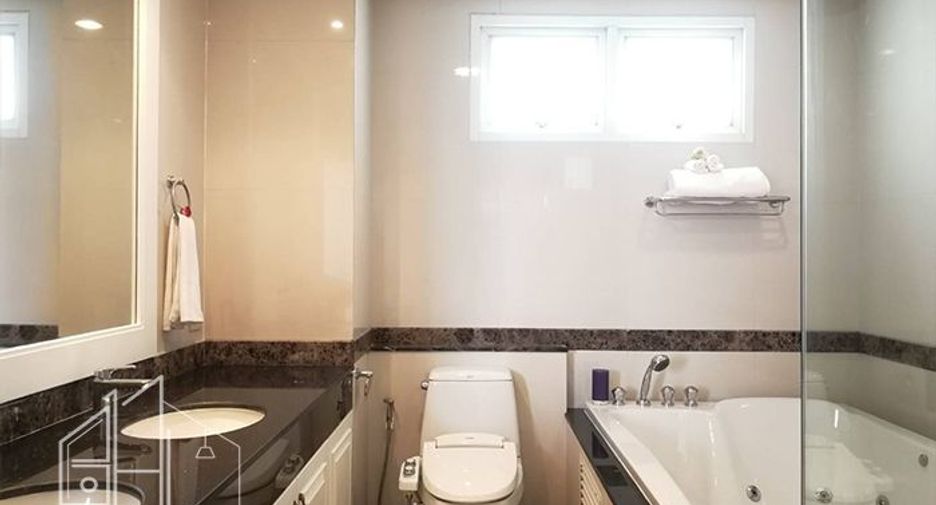 Apartamento en alquiler de 4 habitaciones en Watthana, Bangkok