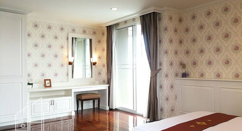 Apartamento en alquiler de 4 habitaciones en Watthana, Bangkok