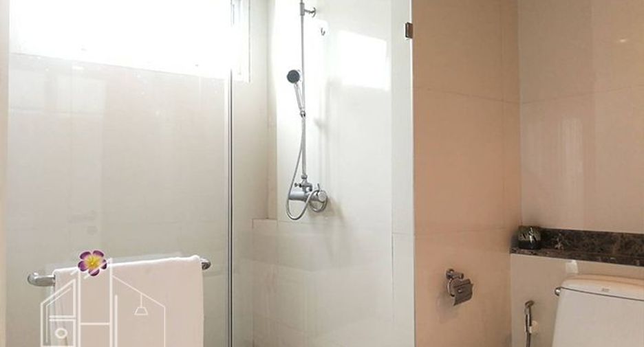 Apartamento en alquiler de 4 habitaciones en Watthana, Bangkok