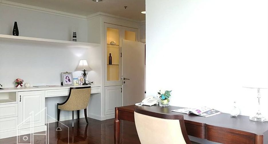 Apartamento en alquiler de 4 habitaciones en Watthana, Bangkok