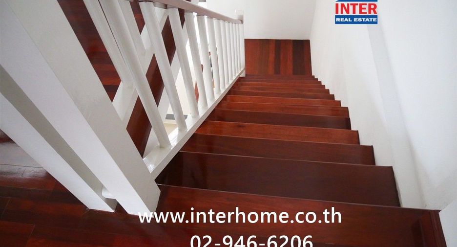 For sale 3 ベッドルーム townhouse in Prawet, Bangkok