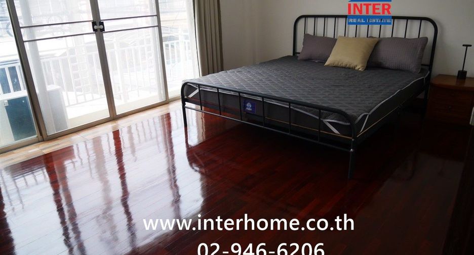 For sale 3 ベッドルーム townhouse in Prawet, Bangkok