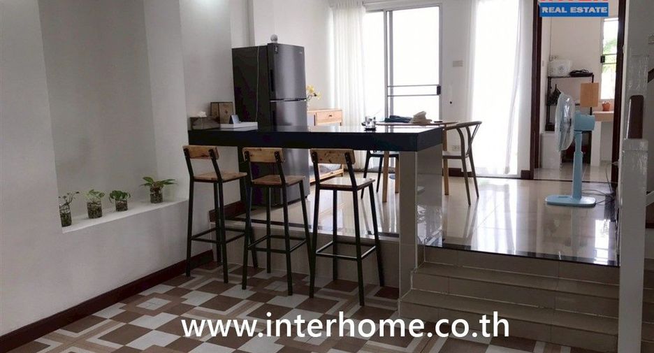 For sale 3 ベッドルーム townhouse in Prawet, Bangkok