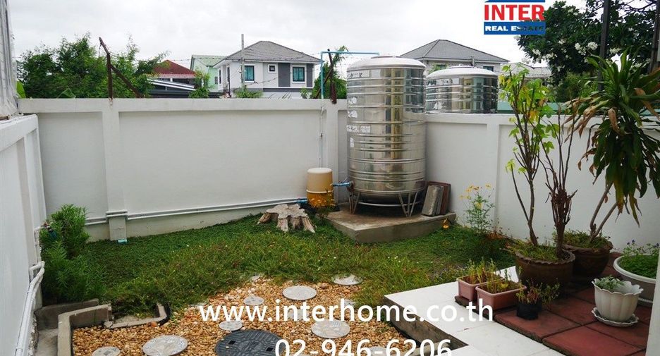 For sale 3 ベッドルーム townhouse in Prawet, Bangkok