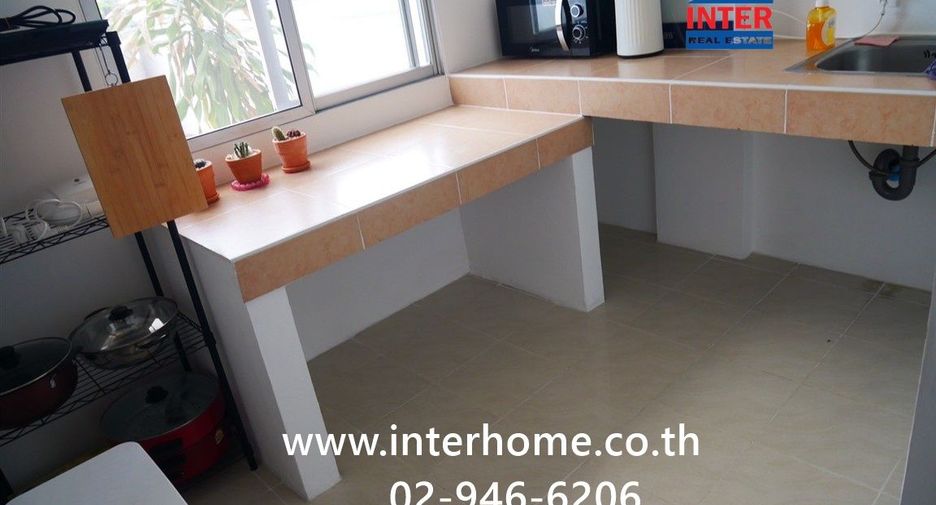 For sale 3 ベッドルーム townhouse in Prawet, Bangkok